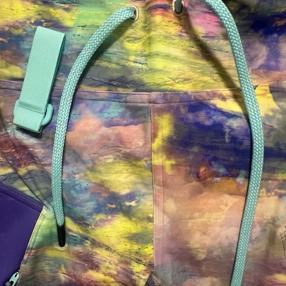 lululemon athletica Woman’s Leggings - Purple and Multicolor - Picture 3 of 6